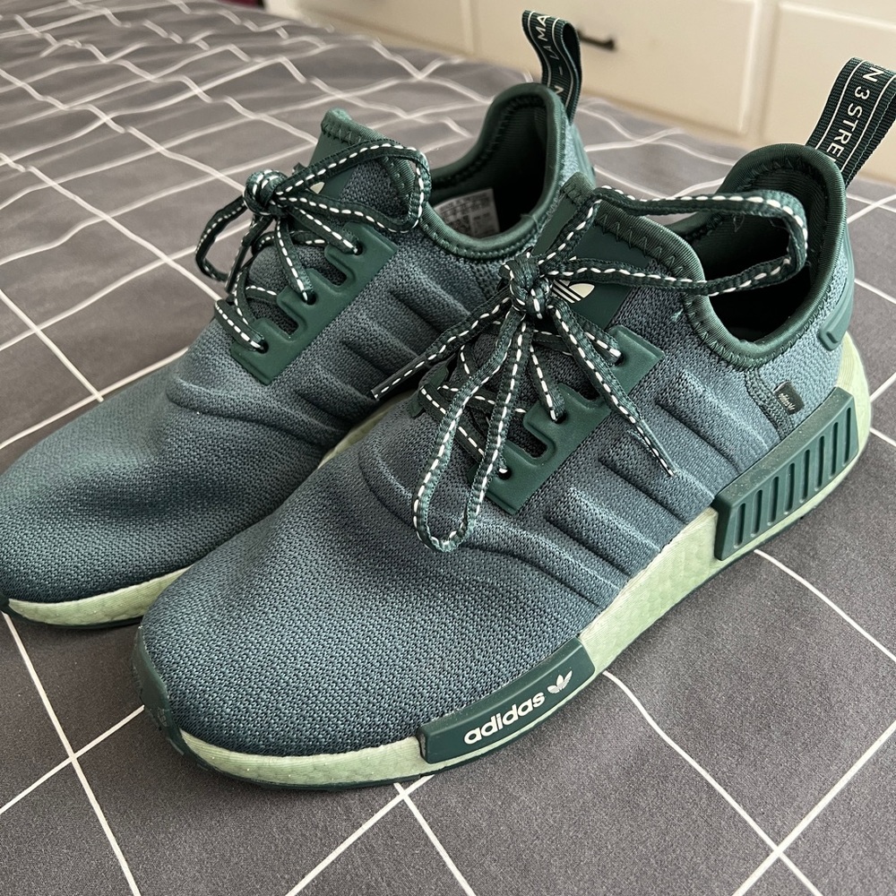 Womens Adidas size 8.5